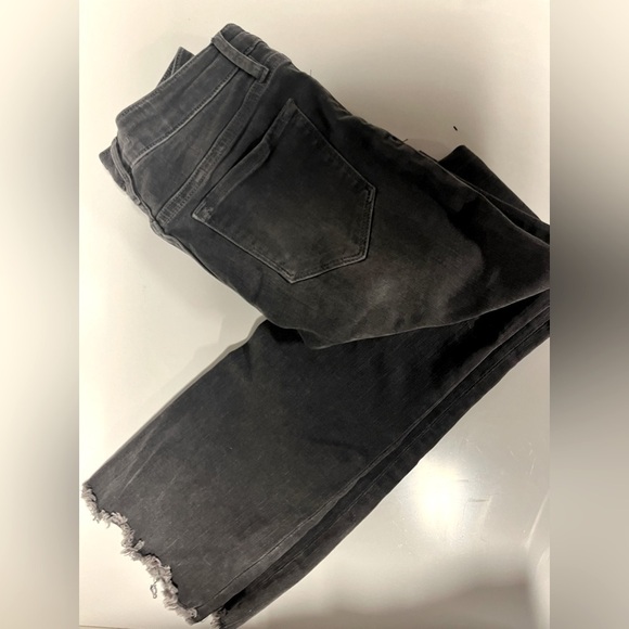 Free People straight mid rise jeans, faded black, Size W 26, distressed ankles - Picture 2 of 2